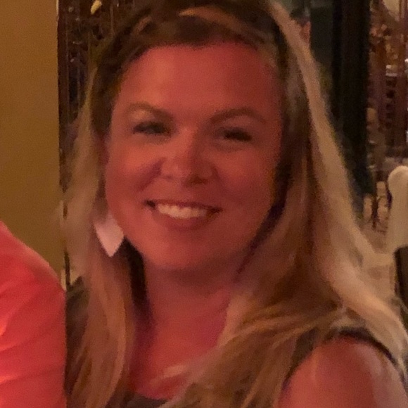 Meet your Posher, Lindsey - Picture 1 of 1